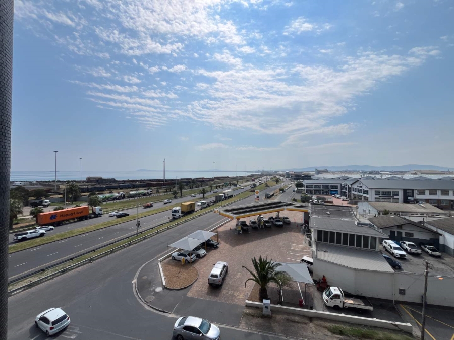 To Let 1 Bedroom Property for Rent in Paarden Eiland Western Cape